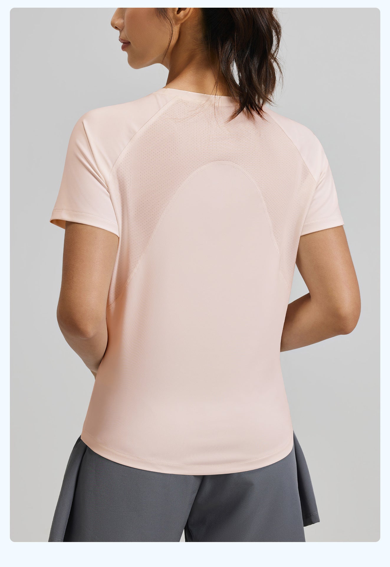 Women's Summer Fitness Short Sleeve Tee with Back Mesh Panel, Breathable Quick-Dry Fabric, Lightweight Yoga Sports T-Shirt Suitable for Outdoor Running, Gym Training and Daily Active Wear