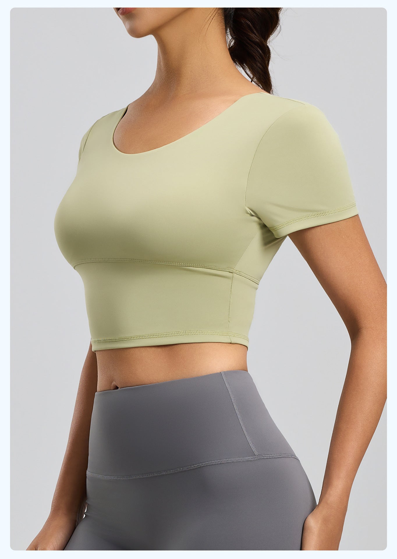 Women's Backless Beauty Yoga Short Sleeve, Naked Feel Slim Fit Sports Top with Built-in Pads, Stylish Workout Wear